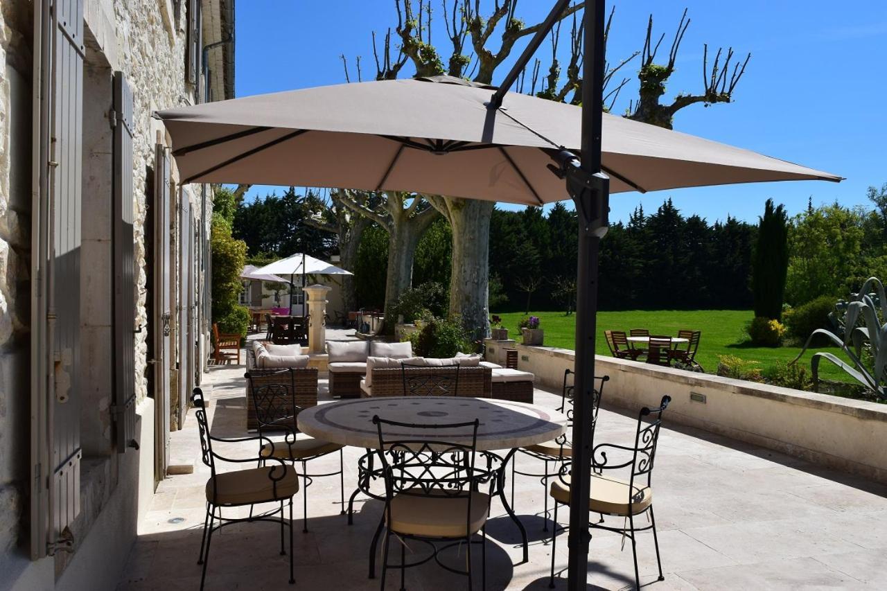 巴斯蒂特阿莫里尔住宿加早餐旅馆 Caumont-sur-Durance 外观 照片