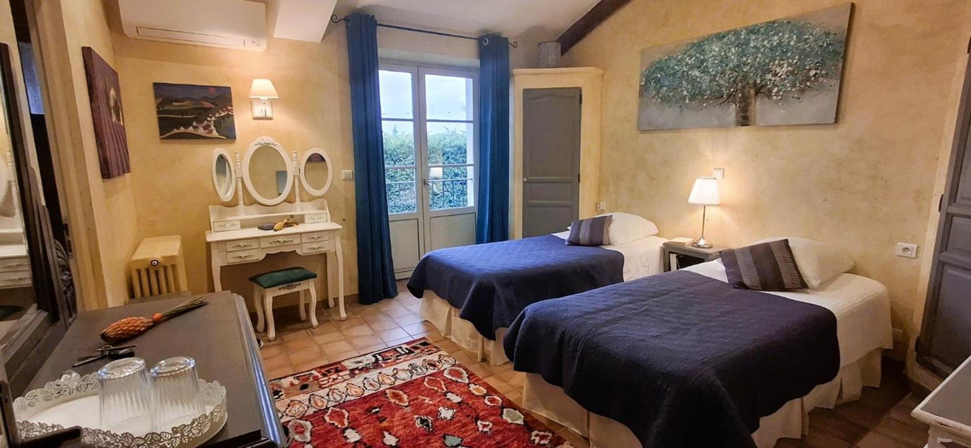 巴斯蒂特阿莫里尔住宿加早餐旅馆 Caumont-sur-Durance 外观 照片