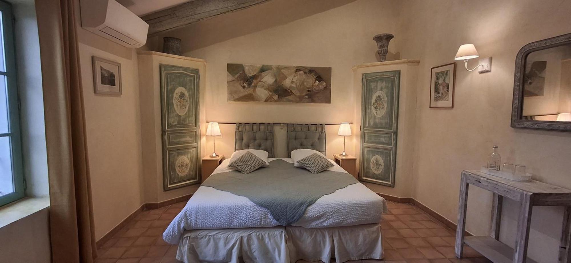 巴斯蒂特阿莫里尔住宿加早餐旅馆 Caumont-sur-Durance 外观 照片