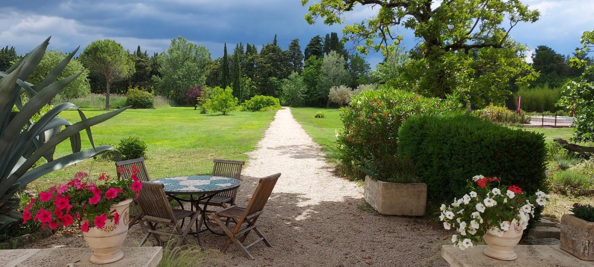 巴斯蒂特阿莫里尔住宿加早餐旅馆 Caumont-sur-Durance 外观 照片